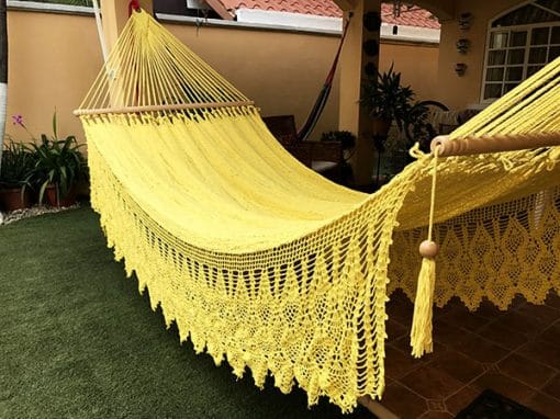Hamaca amarilla bordado lujo 1 Hamaca amarilla bordado lujo